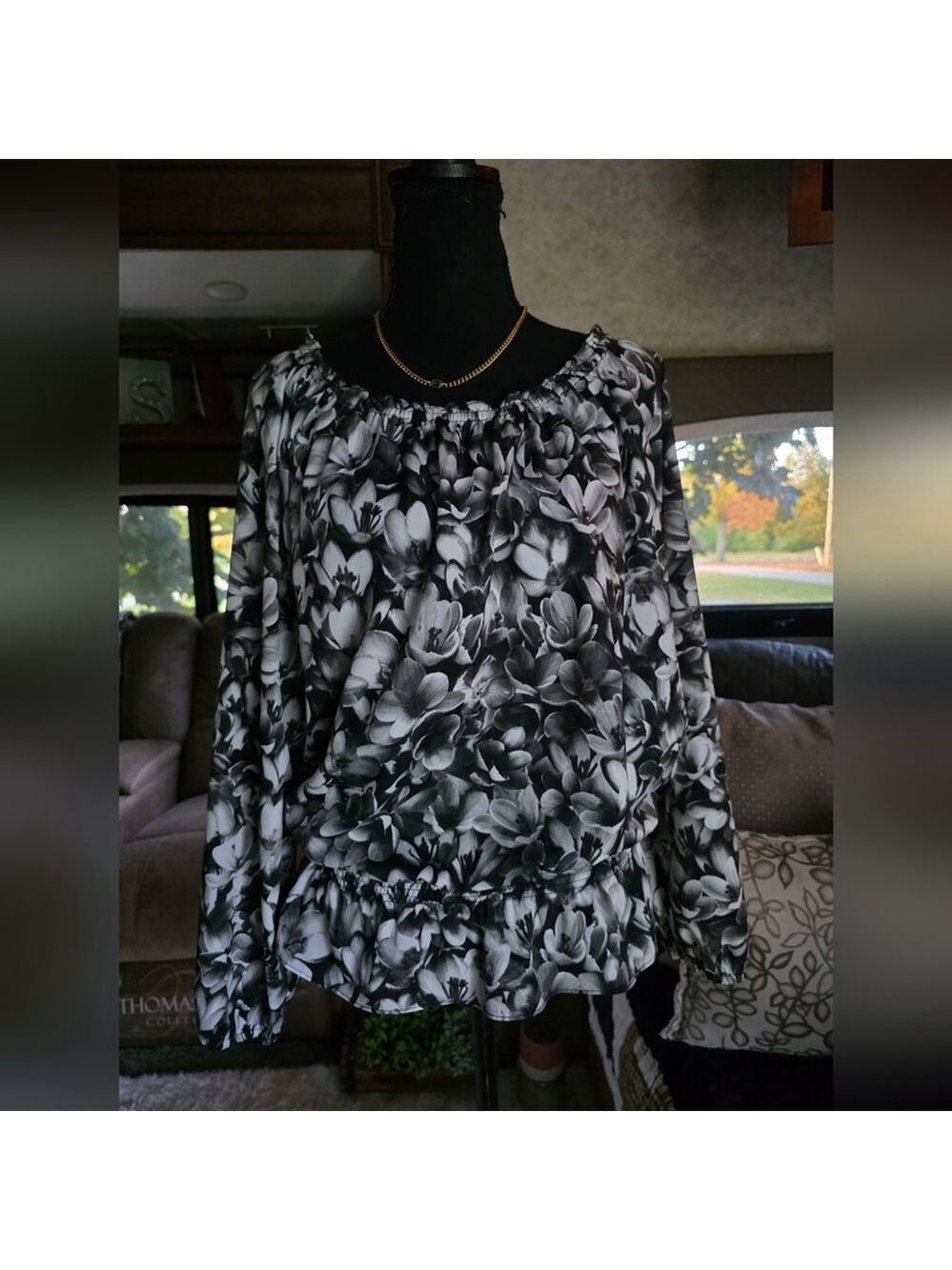 Michael Kors Black White Floral Ruched Cold Shoulder Top